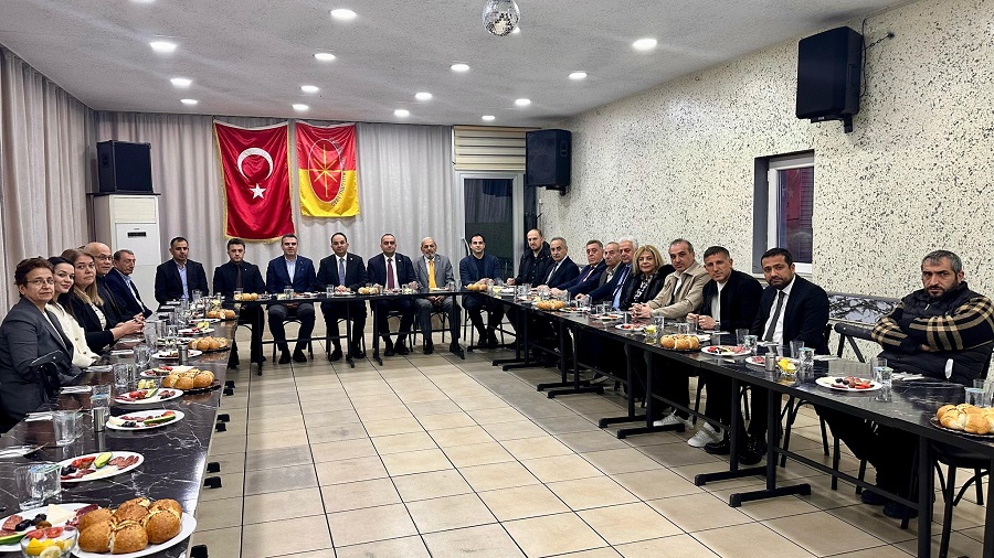 KAYMAKAMIMIZ CEVDET ERTÜRKMEN TAKSİM SPOR KULÜBÜ  BAŞKANI GARO HAMAMCIOĞLU EVSAHİPLİĞİNDE DÜZENLENEN İFTAR PROGRAMINA KATILDI